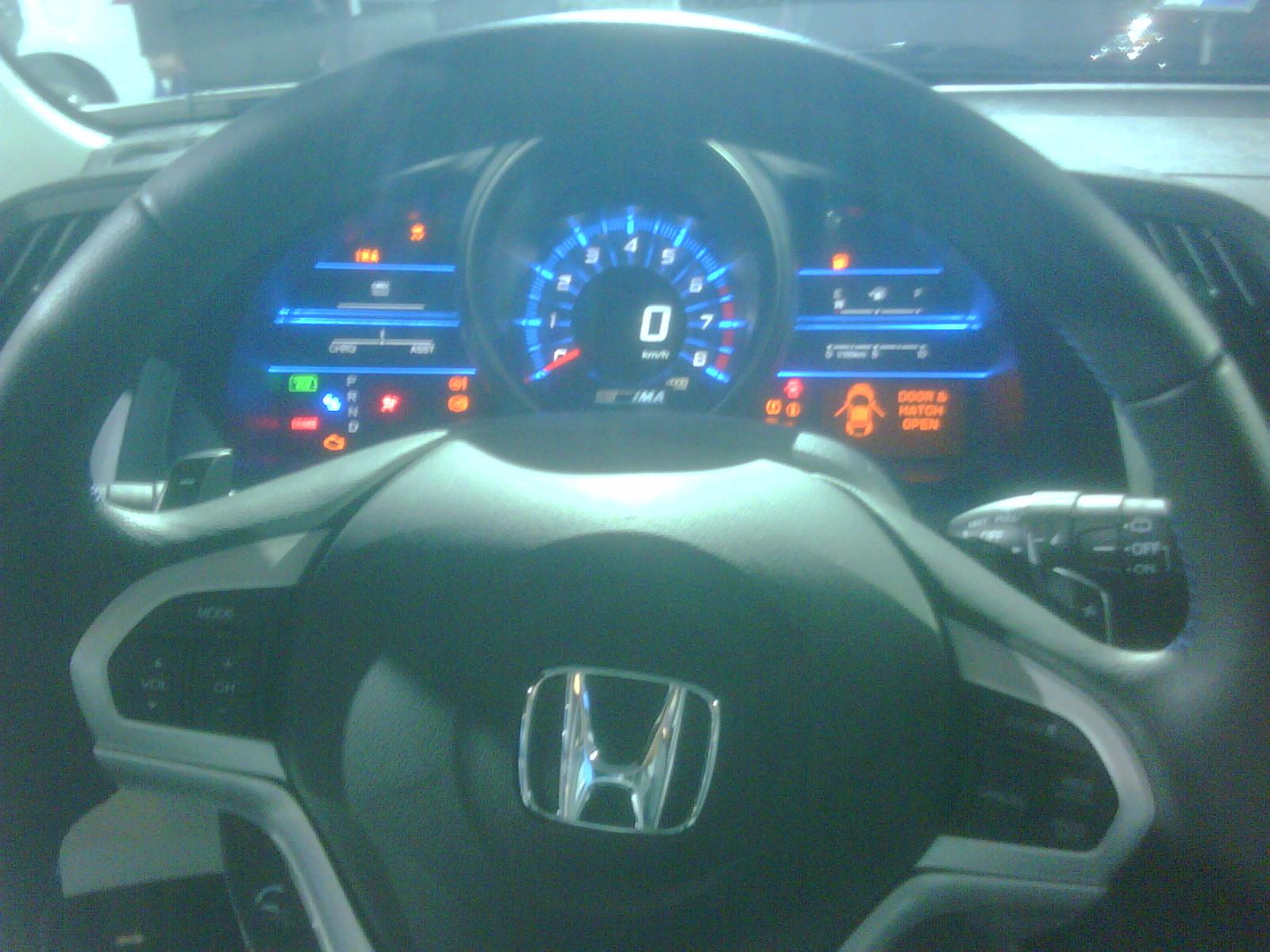 Honda CR-Z dash.jpg