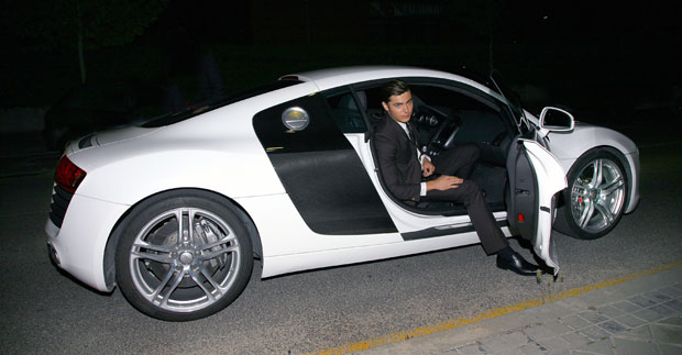 audir8_zac_efron.jpg