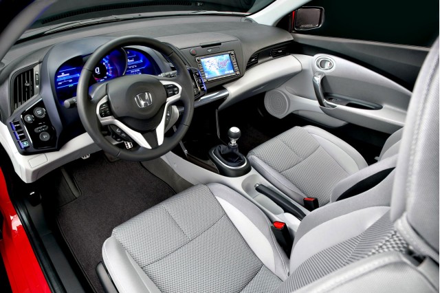 2011-honda-cr-z_100303476_m.jpg