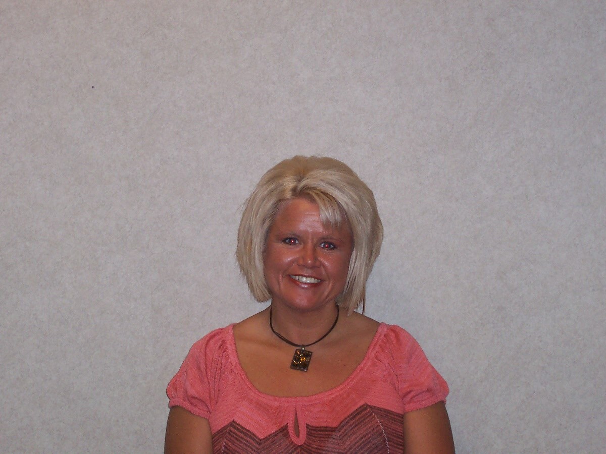 Dawn Holmes 