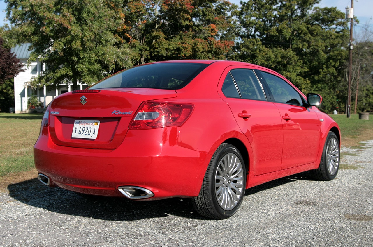 suzuki-kizashi-back.jpg