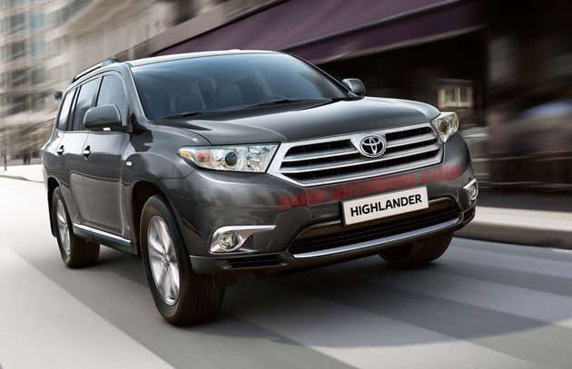 2011-toyota-highlander-small-water.jpg