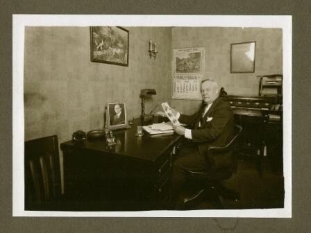 OCJ in office 1933.jpg