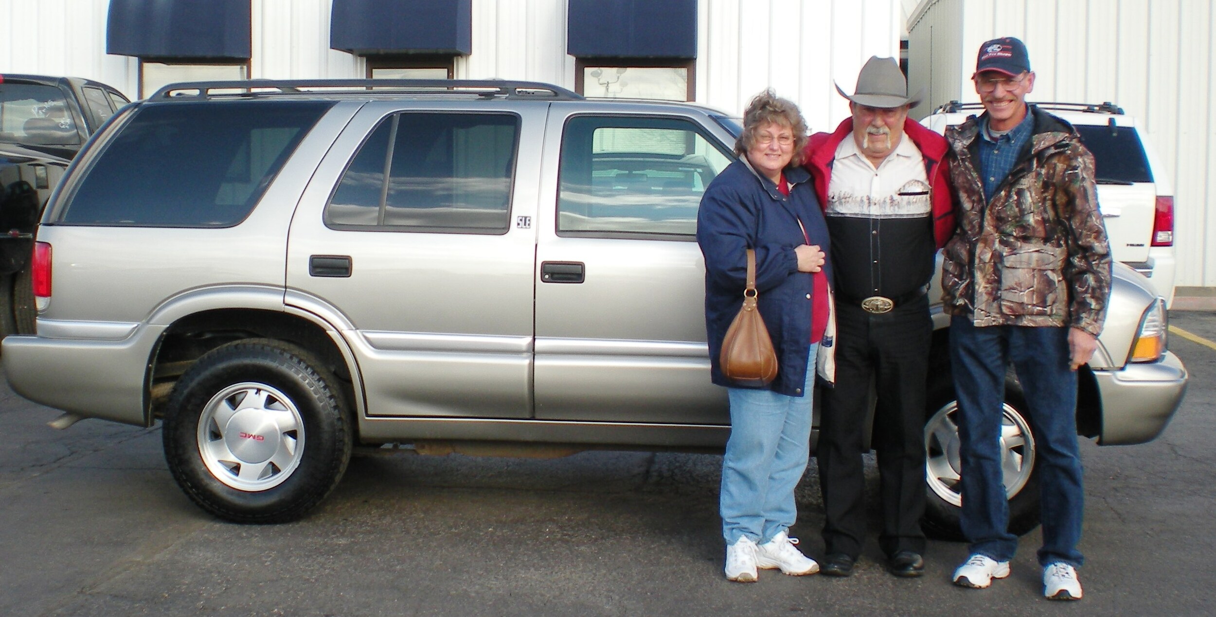 Kathy Hank Lesline.JPG