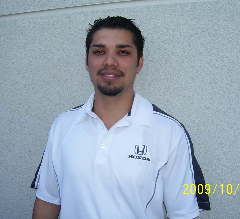 Ozzie Hernandez