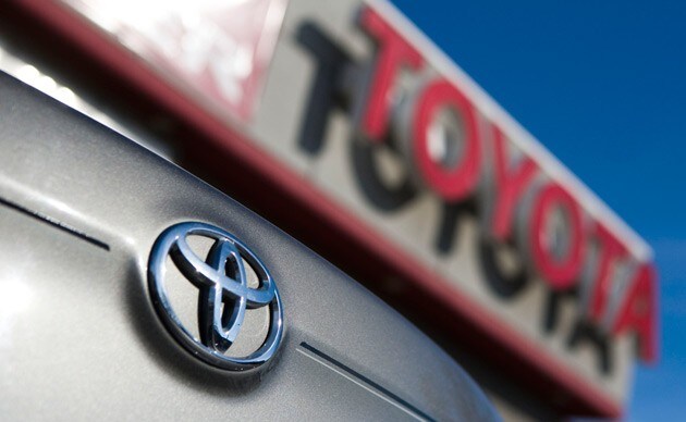 toyota-emblem-with-sign-630.jpg