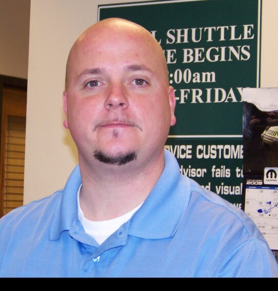 Conrad MacArthur, Service Advisor