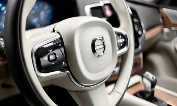 Volvo XC90 Interior Design | Stearing