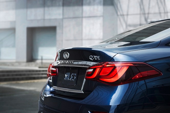 Q70_Rear_End.jpg