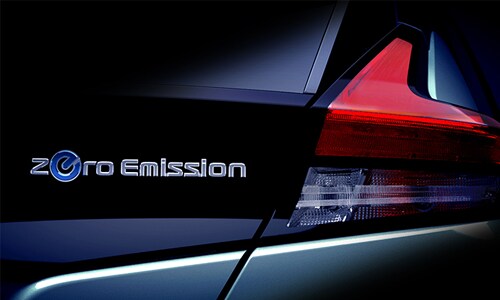 Nissan_LEAF_Unveiling.png