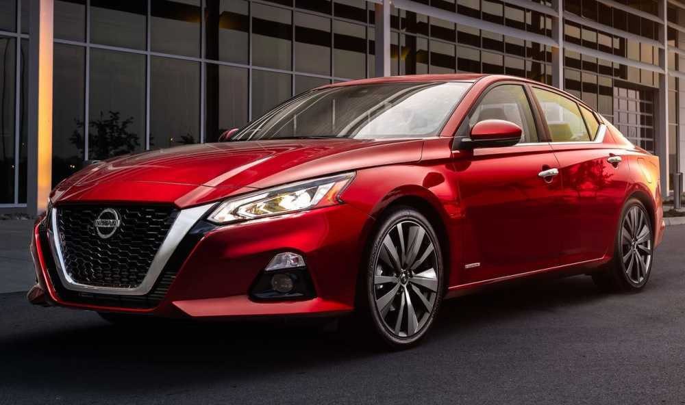2021-Nissan-Altima-st. louis.jpg