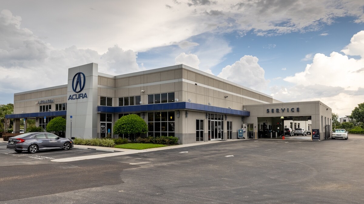 AutoNation Acura North Orlando Service Center entrance