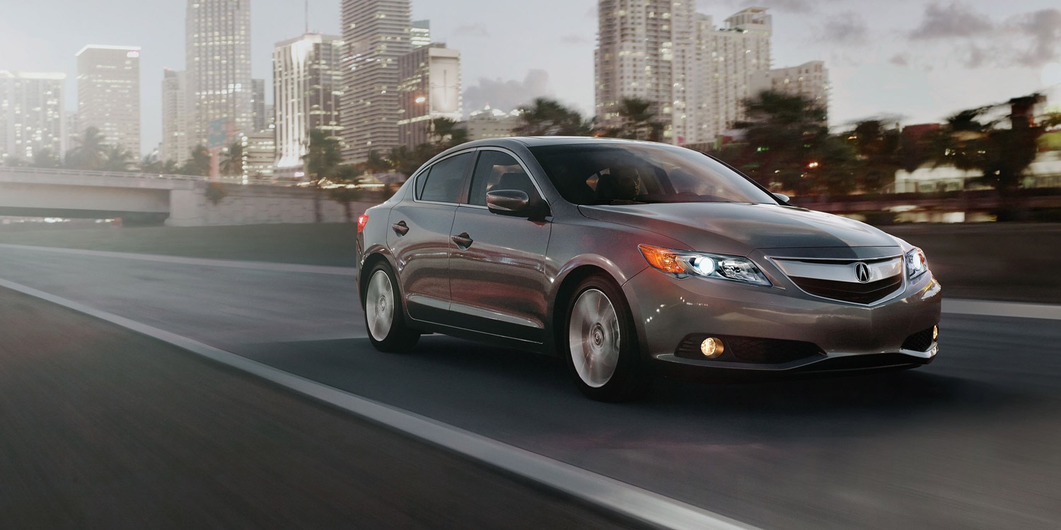 2013-ilx-exterior-5-speed-automatic-with-premium-package-in-polished-metal-metallic-skyline-1.jpg