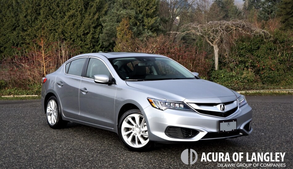 17_acura_ilx_technology_00100.jpg