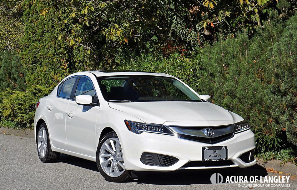 17_acura_ilx_premium_00100.jpg