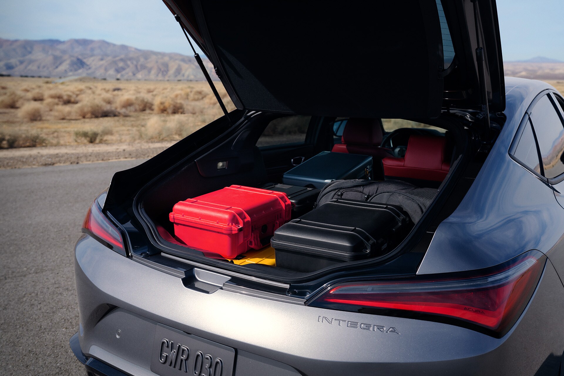 INTEGRA23-Grey-trunk-open.jpg