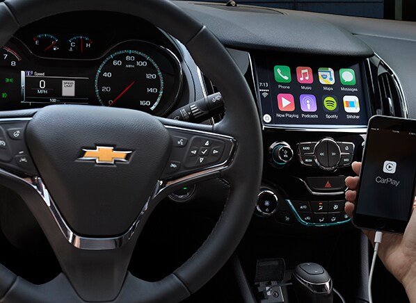 2016-Chevrolet-Cruze-int-CarPlay-pr.png