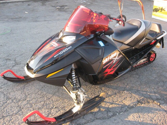 SKI-DOO Mach Z