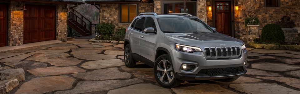 2019-Jeep-Cherokee-Limited-SUV-L02.jpg