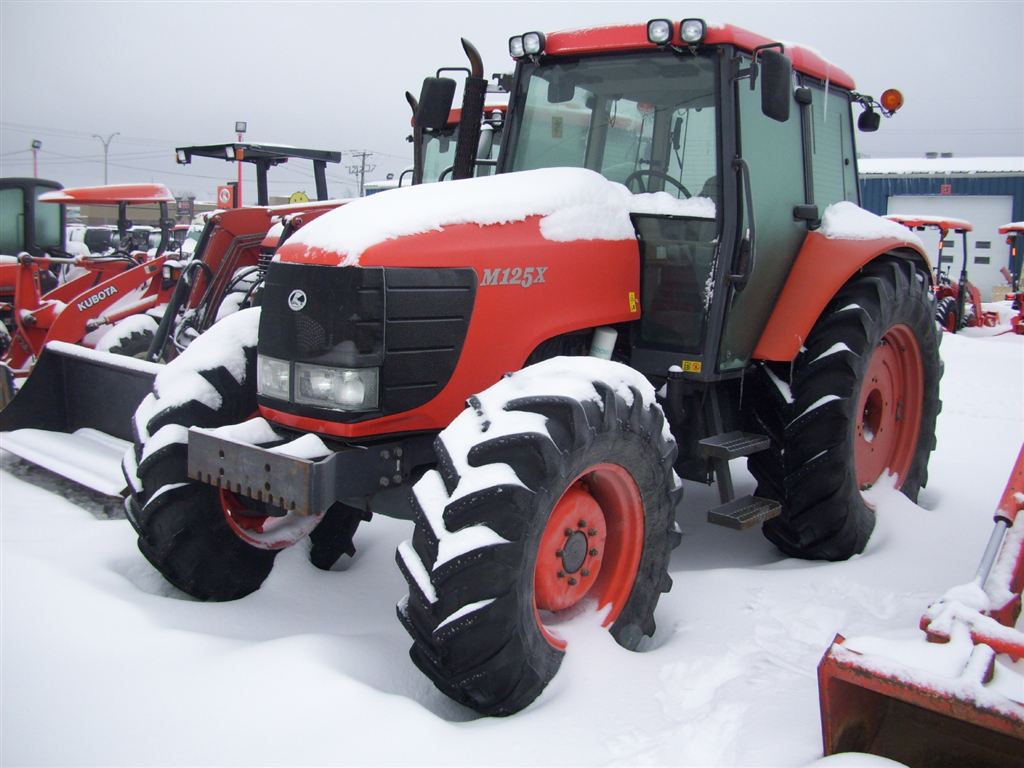 Kubota M125X