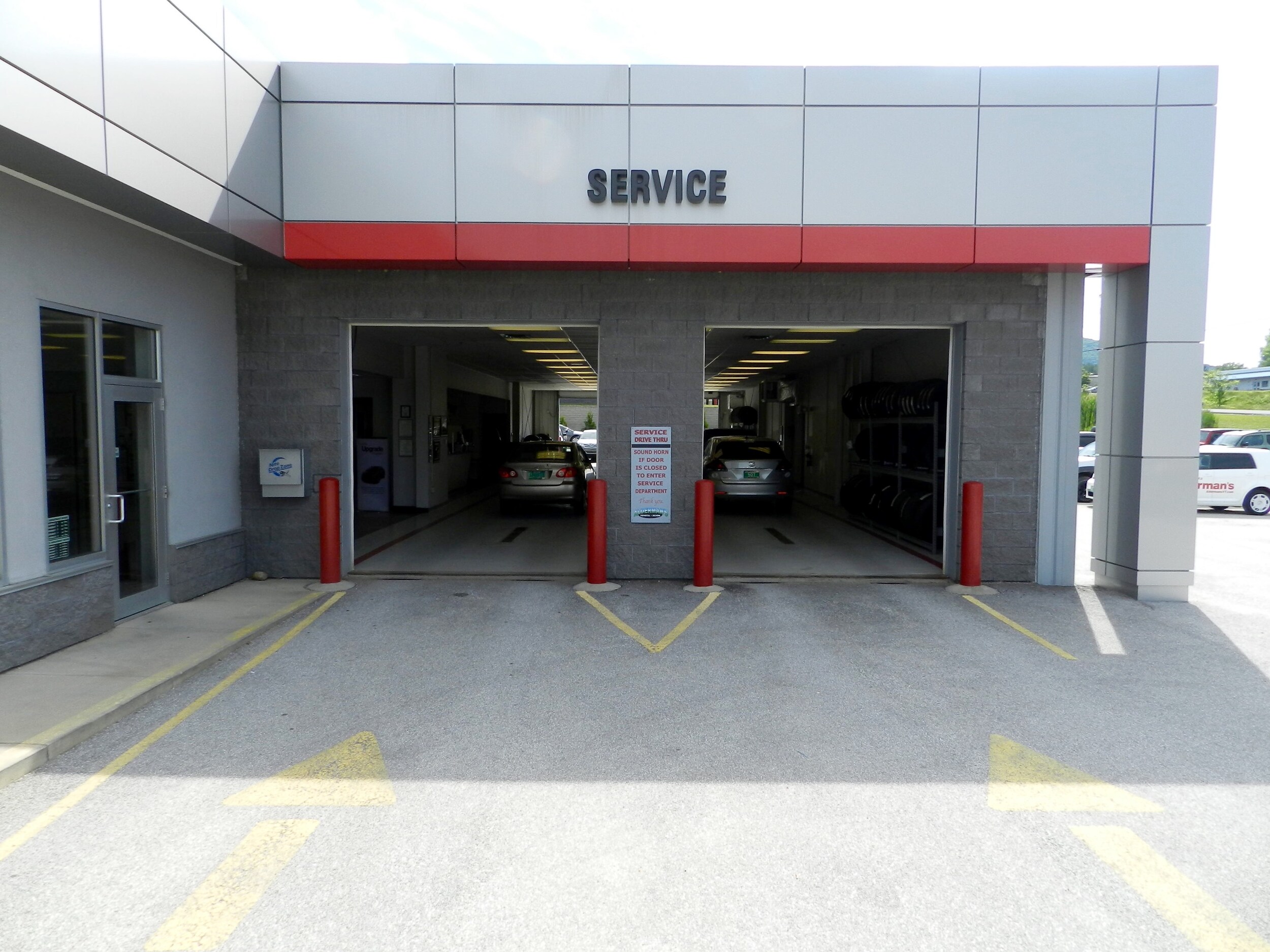 Rutland, VT Toyota Service Bay Entrance Rutland, VT Toyota Service Bay Entrance