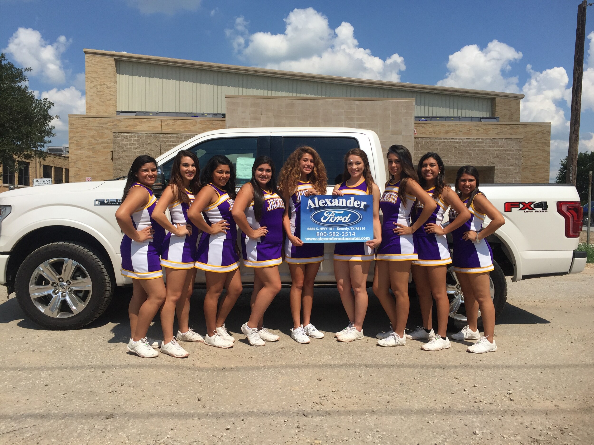 runge cheerleaders.JPG