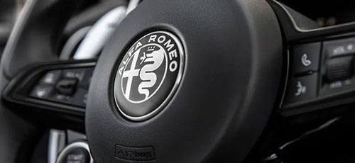 alfa-romeo-giulia-steering-wheel.jpg