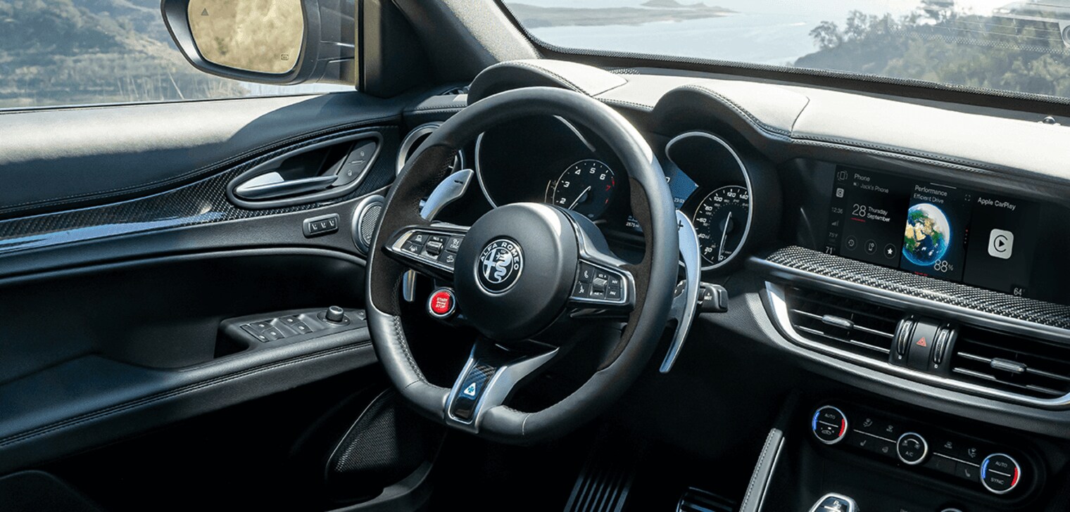 Giulia Quadrifoglio Interior Giulia Quadrifoglio Interior