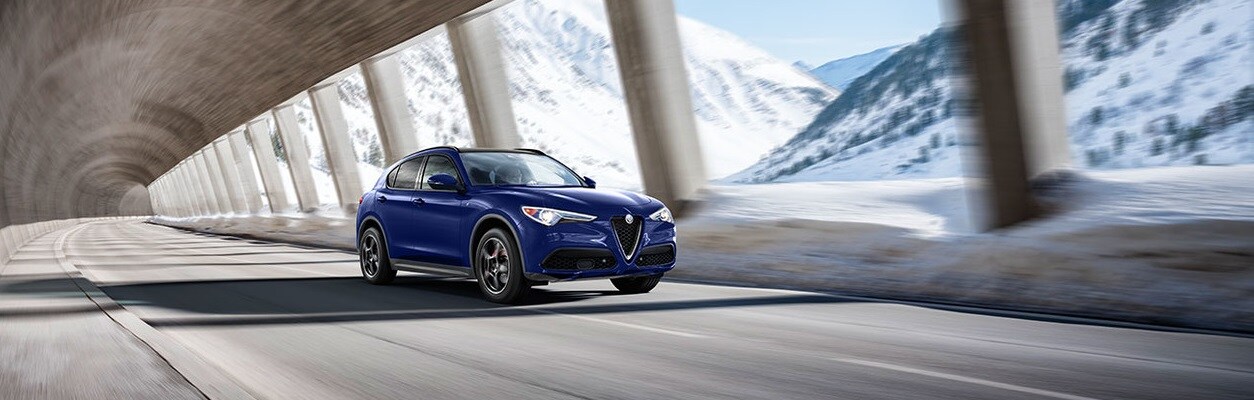 2023 Alfa Romeo Stelvio vs. 2023 Mercedes-Benz GLC 300