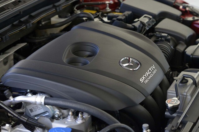 2017-mazda-mazda3_100560382_m.jpg
