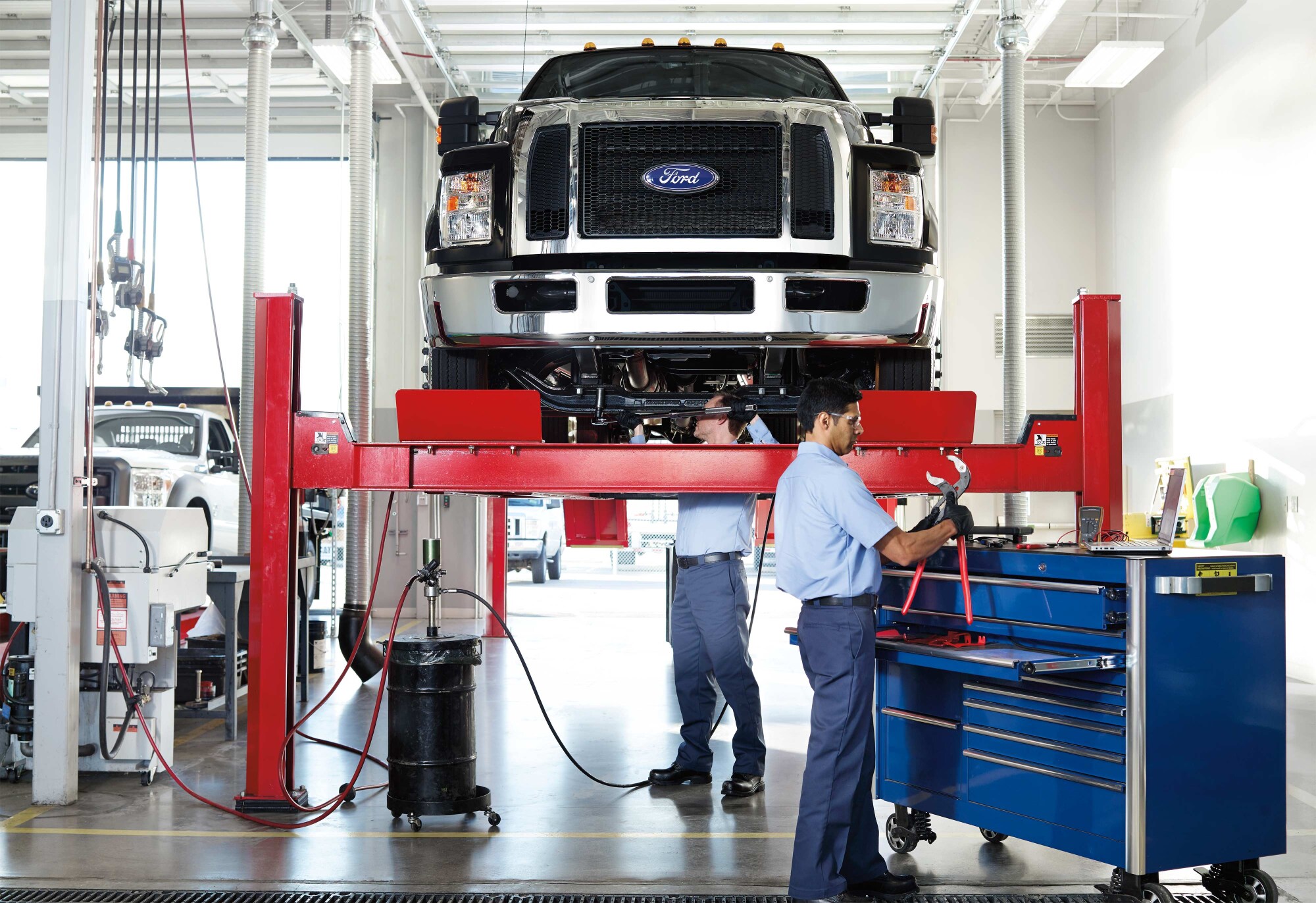 Ford-Service-01.png