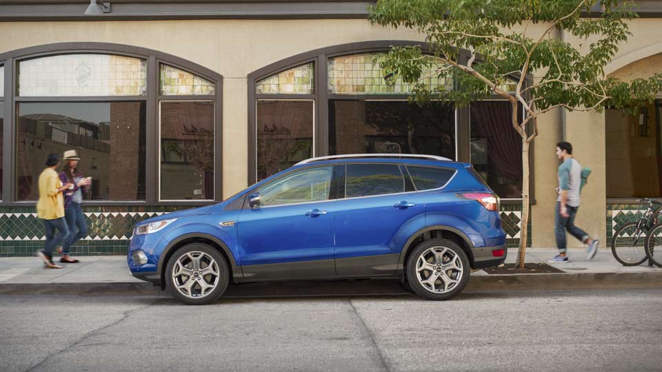 2017 Ford Escape Profile