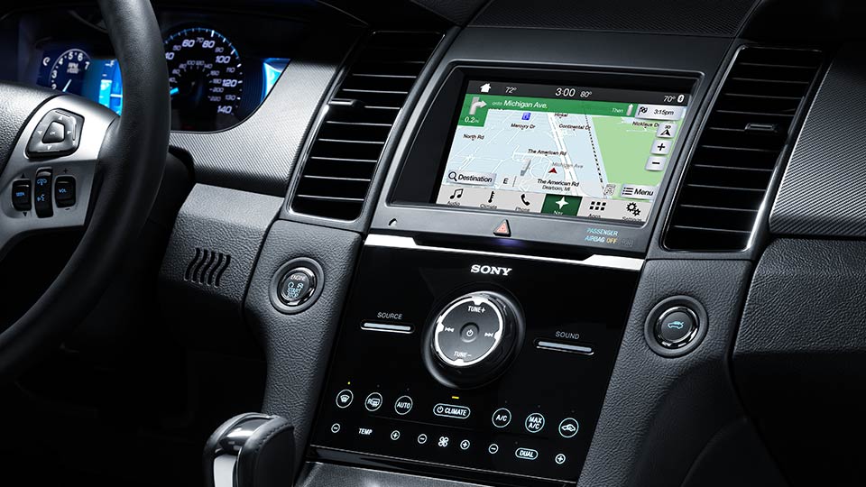 Ford-Taurus-Technology.jpg