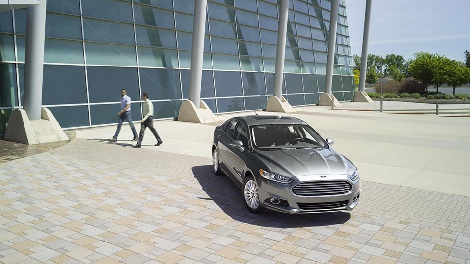 2015 Ford Fusion Hybrid Safety.jpg