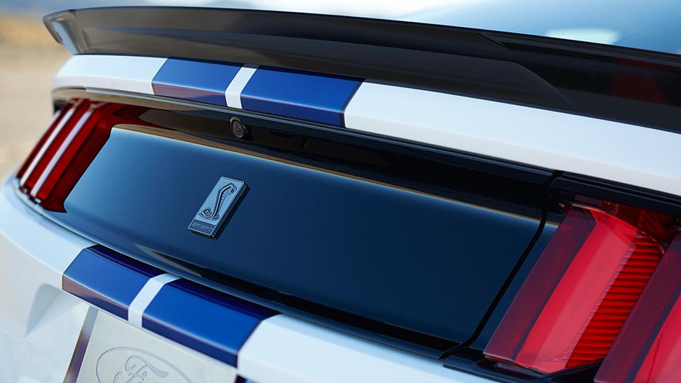 2017-ford-mustang-shelby-gt350-oxford-white-decklid-spoiler