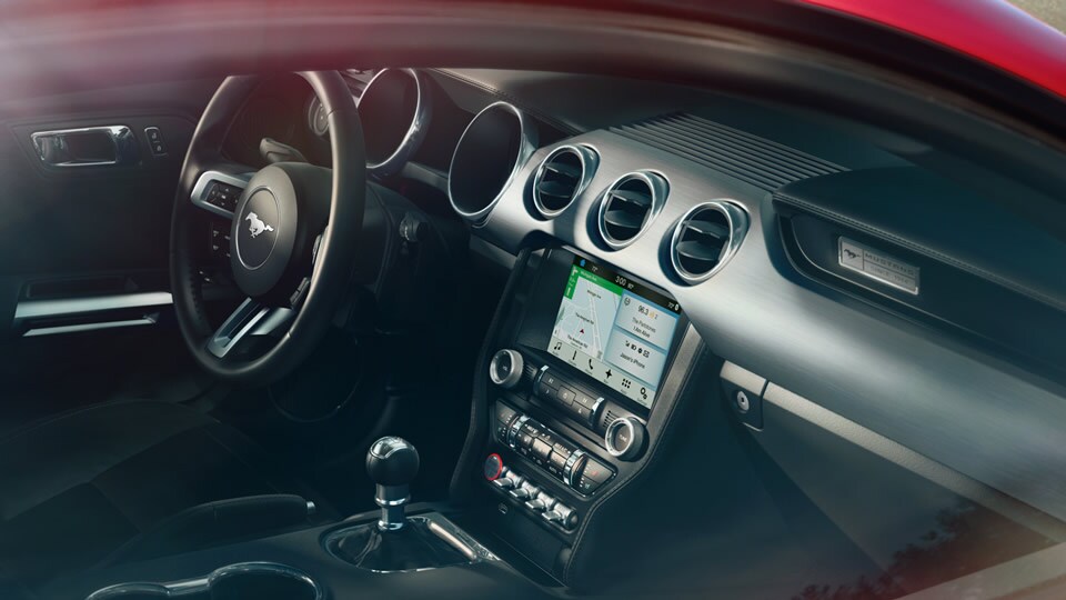 2017 Ford Mustang Tech