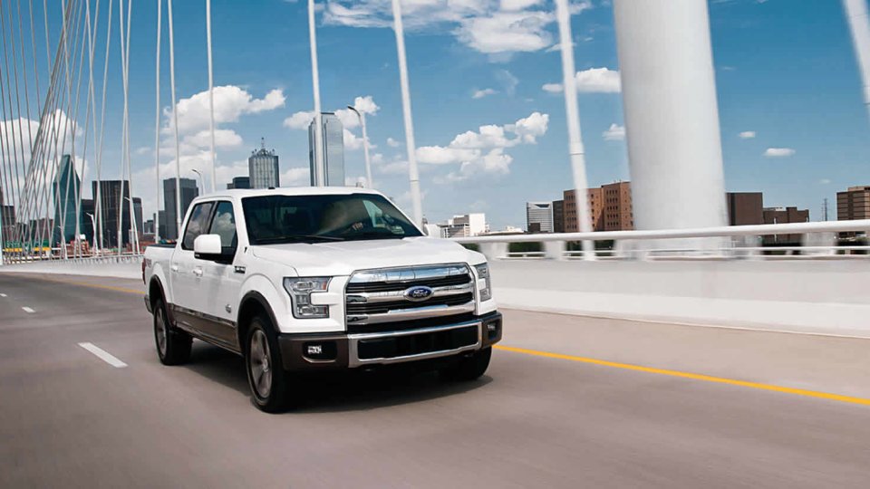 2017-ford-f-150-king-ranch-supercrew-4x4-white-platinum-metallic-tri-coat