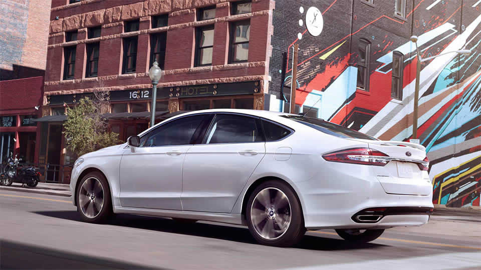 2017 Ford Fusion Side Rear