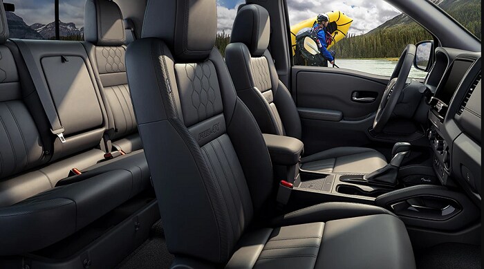 2022 Nissan Frontier Interior 2022 Nissan Frontier Interior