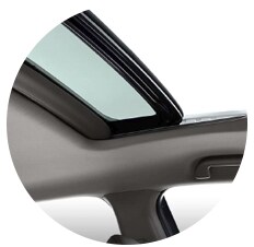 One-Touch Power Moonroof