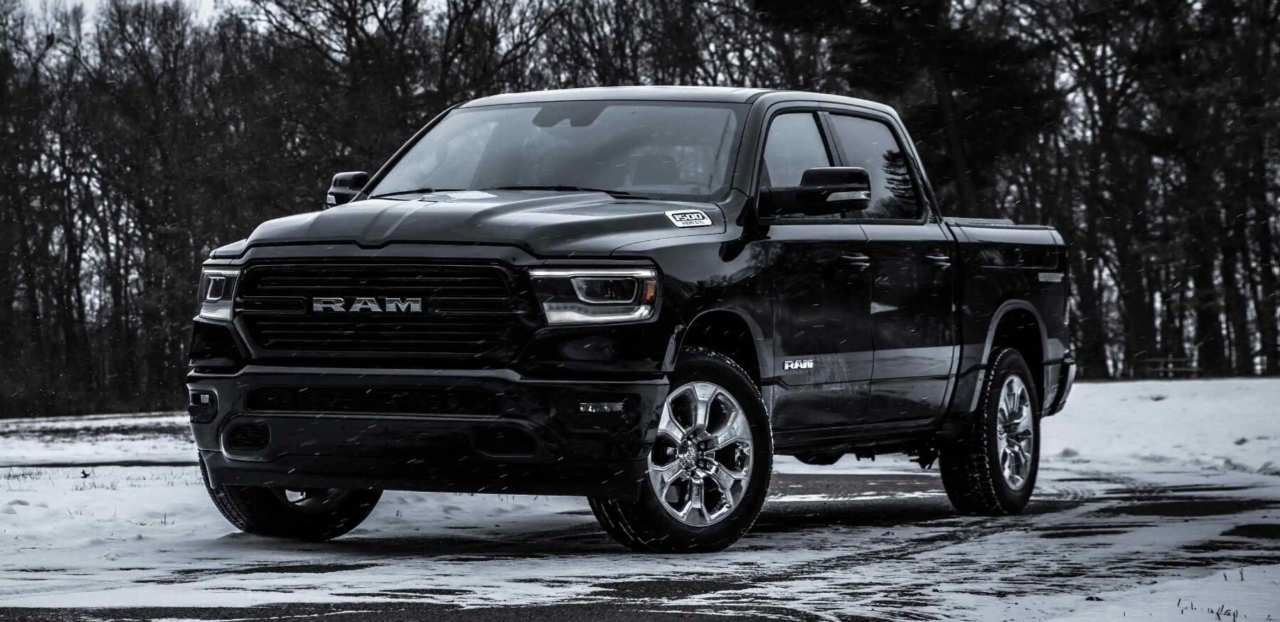 2022_RAM_1500_DT_Snow.jpg