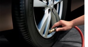 Nissan Quest Easy-Fill Tires Nissan Quest