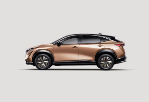 Nissan ARIYA PREMIERE.jpg