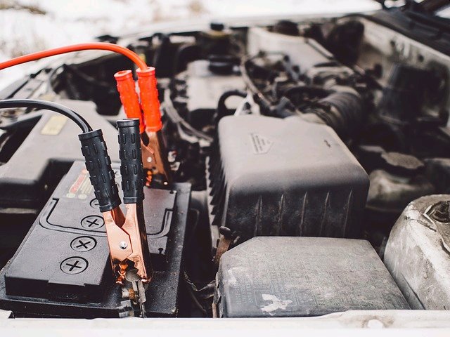 picture of car battery jumper cables