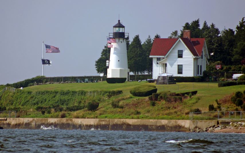 warwick neck lighthouse.JPG warwick neck lighthouse