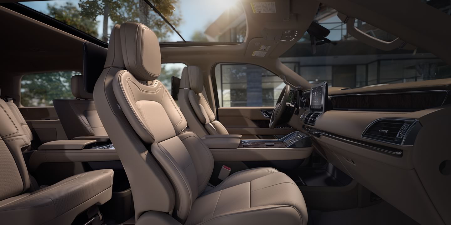 nav18_reveal_feature_seating.jpg