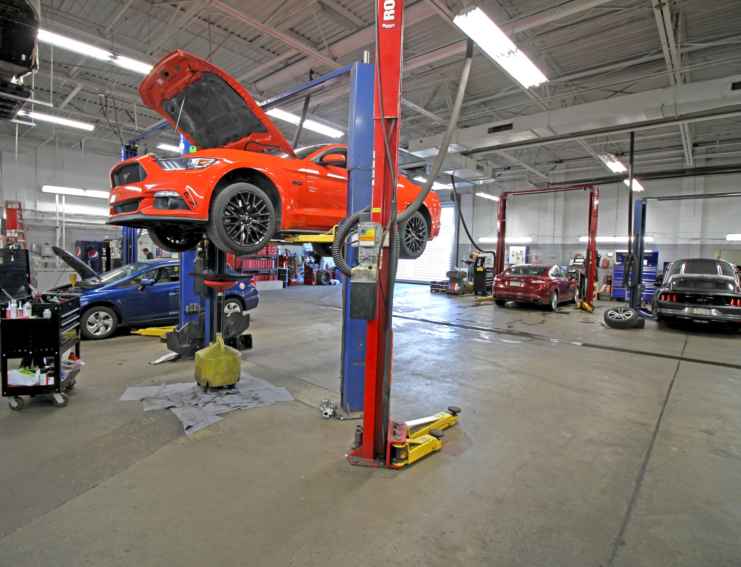Apple Ford Service.jpg