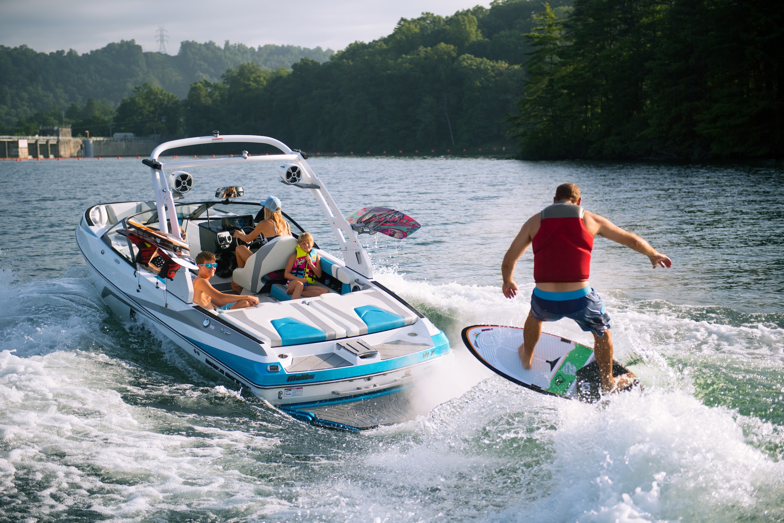 malibu boats vs mastercraft mastercraft xt21 vs le malibu 21 vlx 224 ste agathe des malibu boats vs mastercraft mastercraft xt21 vs le malibu 21 vlx 224 ste agathe des