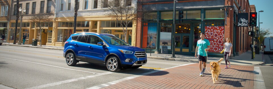 2018-Ford-Escape-Platinum-SUV-L01 (1).png