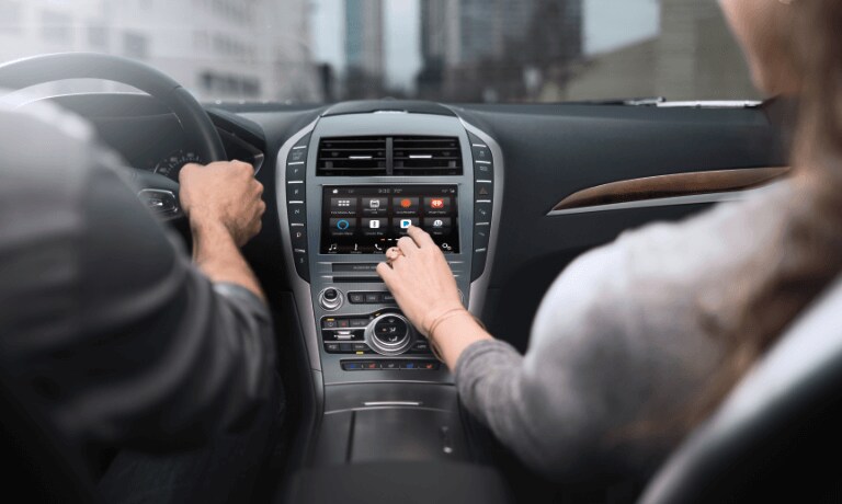2019 Lincoln MKZ infotainment view